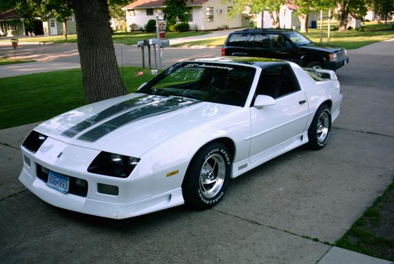 Need pictures of white camaros with black heritage stripes... - Third  Generation F-Body Message Boards