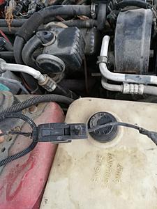 what is this wire to?-img_20180424_182813.jpg