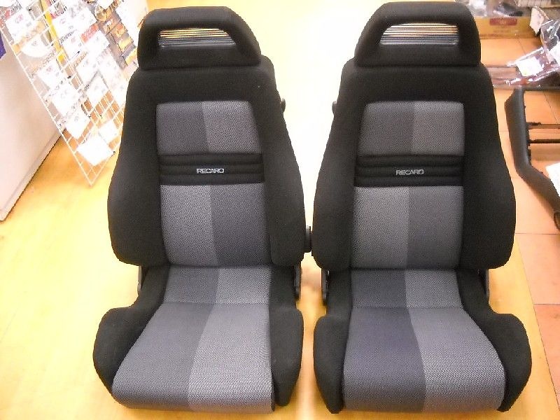 https://www.thirdgen.org/forums/attachments/interior/310971d1490300625-aftermarket-seats-what-do-recaro.jpeg